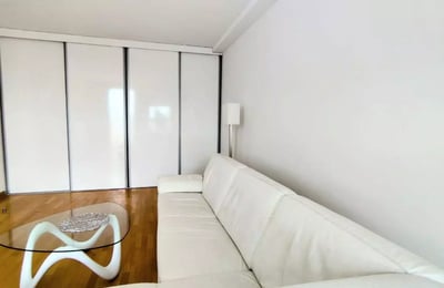 Location longue durée d’un appartement de 2 pièces, 52 m², à Belvile, Novi Beograd, Serbie