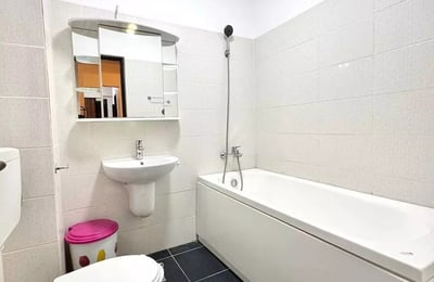 Long-term rental of a 3-room apartment, 94 m², in Chiajna, Sector 6, Bucharest, Romania