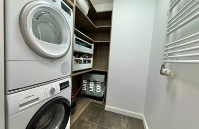 Long-term rental of a 3-room apartment, 96 m², in Krowodrza district, Kraków, Poland