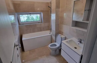 Long-term rental of a 2-room apartment, 65 m², in Constanța, Romania