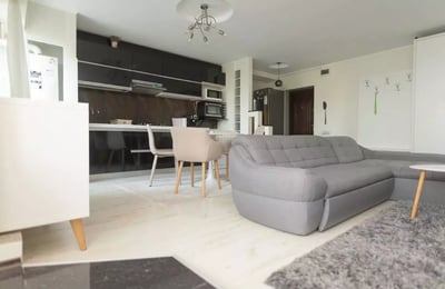 Long-term rental of a 2-room apartment, 60 m², in Faleza Nord district, Constanța, Romania