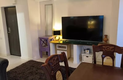 Langzeitmiete einer 3-Zimmer-Wohnung, 100 m², im Stadtteil Tomis Plus, Constanța, Rumänien