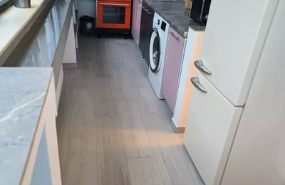 Langzeitmiete einer 3-Zimmer-Wohnung, 100 m², im Stadtteil Tomis Plus, Constanța, Rumänien