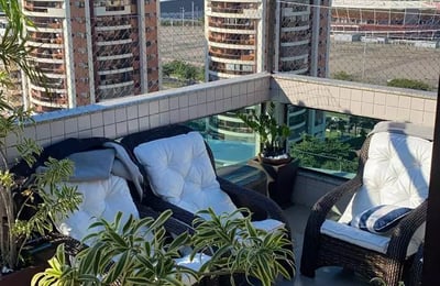 Alquiler a largo plazo de un ático tríplex, 185 m², en Barra da Tijuca, Río de Janeiro, Brasil