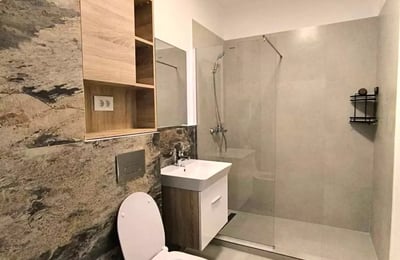 Location longue durée d’un appartement de 2 pièces, 54 m², secteur 6, Bucarest, Roumanie