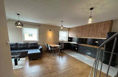 Долгосрочная аренда 3-комнатной квартиры, 67 м², район Dębniki, Краков, Польша