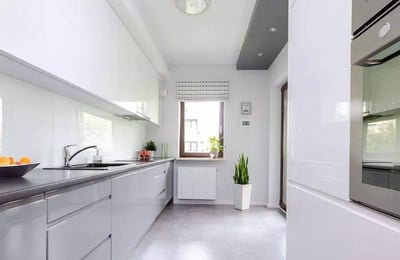 Location longue durée d’un appartement de 3 pièces, 72 m², quartier Mokotów, Varsovie, Pologne