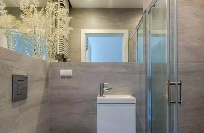 Location longue durée d’un appartement de 3 pièces, 72 m², quartier Mokotów, Varsovie, Pologne