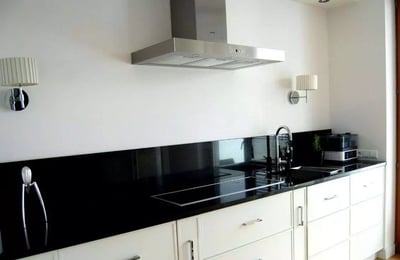 Long-term rental of a 3-room apartment, 78 m², Powiśle, Warsaw, Poland