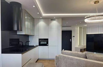 Long-term rental of a 4-room apartment, 94 m², in Grzegórzki, Kraków, Poland