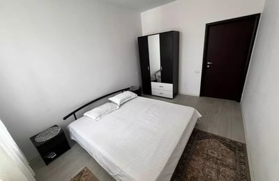 Langzeitmiete einer 2-Zimmer-Wohnung, 50 m², in Faleza Nord, Constanța, Rumänien