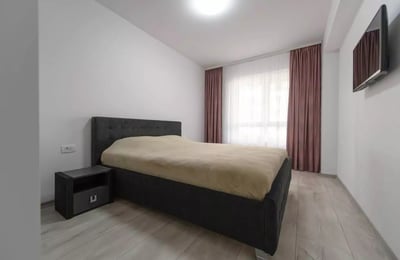 Location longue durée d’un appartement de 2 pièces, 61 m², à Tomis Plus, Constanța, Roumanie