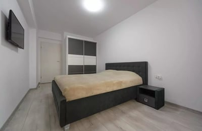 Location longue durée d’un appartement de 2 pièces, 61 m², à Tomis Plus, Constanța, Roumanie