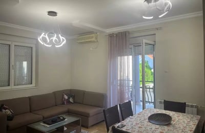 Long-term rental of a 3-room apartment, 66 m², in Vračar, Belgrade, Serbia