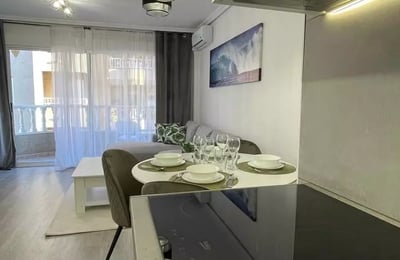 Langzeitmiete einer 2-Zimmer-Wohnung, 75 m², in Torrevieja, Spanien
