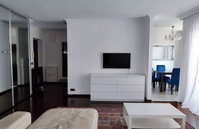 Долгосрочная аренда светлой 3-комнатной квартиры, 75 м², район Врачар, Белград, Сербия