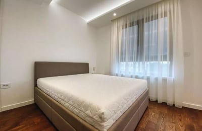 Долгосрочная аренда 3-комнатной квартиры, 68 м², Врачар, Белград, Сербия