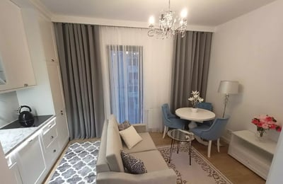 Long-term rental of a stylish apartment, 29 m², Śródmieście, Warsaw, Poland