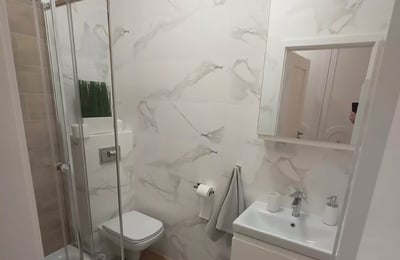 Long-term rental of a stylish apartment, 29 m², Śródmieście, Warsaw, Poland