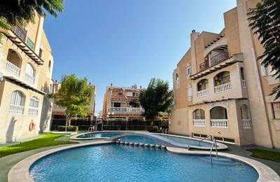 Location longue durée d’un appartement cosy de 1 chambre, Torrevieja, Espagne