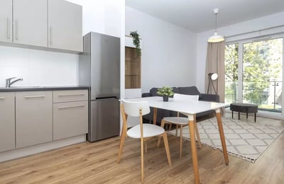 Долгосрочная аренда просторной 1-комнатной квартиры, 36 м², Старе Място, Краков, Польша