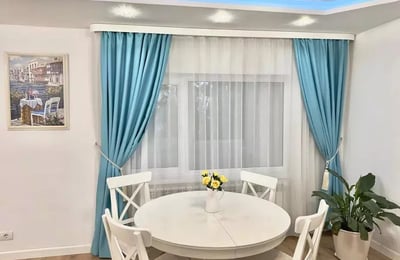 Location longue durée d’un appartement confortable de 3 pièces, 75 m², Faleza Nord, Constanța, Roumanie