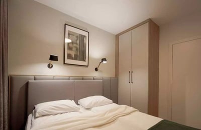 Location longue durée d’un appartement de 2 pièces, 45 m², Przedmieście, Wrocław, Pologne