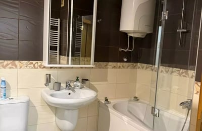 Долгосрочная аренда 2-комнатной квартиры, 48 м², Врачар, Белград, Сербия