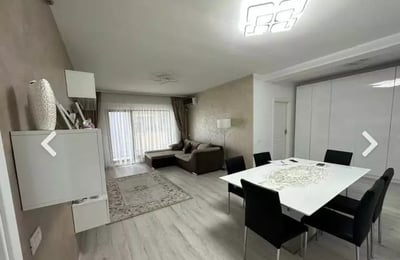 Location longue durée d’un superbe appartement de 2 pièces, 60 m², Mamaia, Constanța, Roumanie
