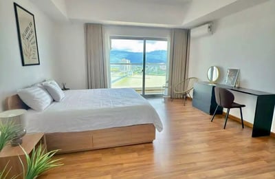 Долгосрочная аренда апартаментов с 3 спальнями, 130 м², Hai Chau, Дананг, Вьетнам