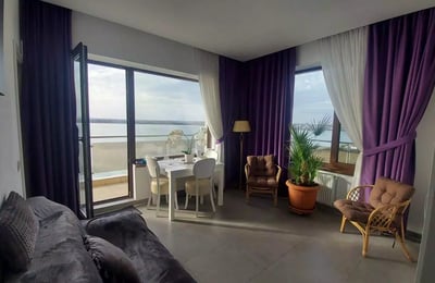 Аренда просторных 2-комнатных апартаментов, 50 м², Mamaia, Constanța, Румыния