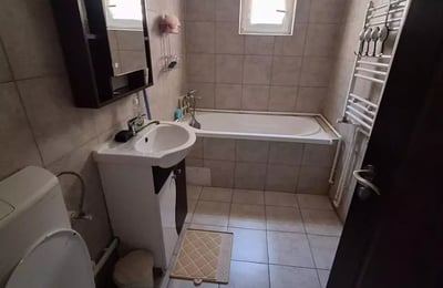 Rental of a comfortable 2-room apartment, 54 m², Inel 2, Constanța, Romania