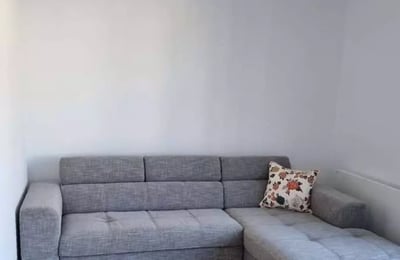 Location d’un appartement dans une résidence prestigieuse, 34 m², Wrocław, Pologne