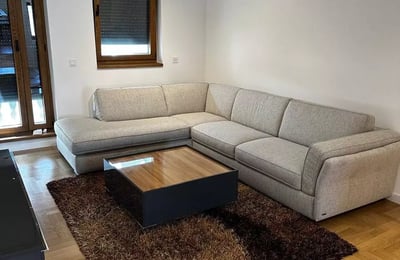 Alquiler de un espacioso apartamento de 3 habitaciones, 90 m², centro de la ciudad, Belgrado, Serbia
