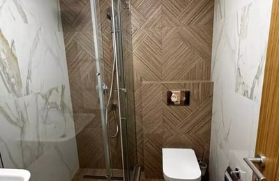 Alquiler de un espacioso apartamento de 3 habitaciones, 90 m², centro de la ciudad, Belgrado, Serbia