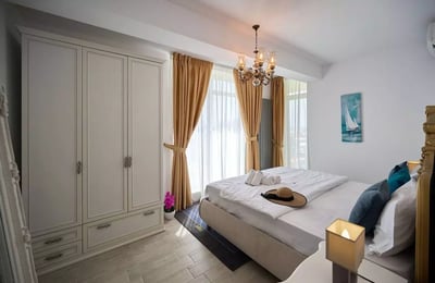 Rental of comfortable 3-room apartments, 75 m², Mamaia, Constanța, Romania