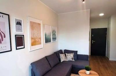Location d’un appartement moderne d’une pièce avec chambre séparée, 28 m², Wrocław, Pologne