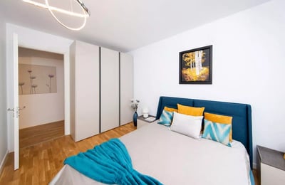 Luxuria Residence