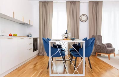 Luxuria Residence