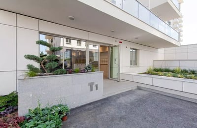 Luxuria Residence