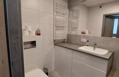 Alquiler de apartamento de 3 habitaciones, 57,5 m² con vistas al lago, Wrocław