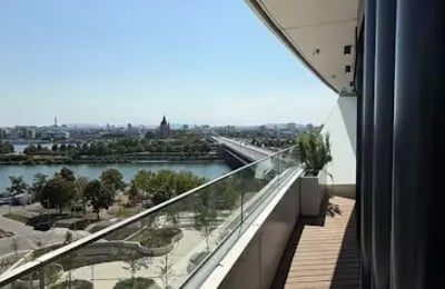 Alquiler a largo plazo de piso de 2 habitaciones 64 m² en el distrito 22, Viena, Austria