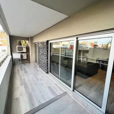 Long-term rental in Buenos Aires: Quiet 2-room apartment with balcony and pool in Palermo