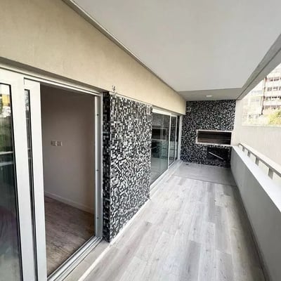 Long-term rental in Buenos Aires: Quiet 2-room apartment with balcony and pool in Palermo