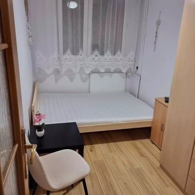 For Rent: 3-Bedroom Apartment 50 m² in Wrocław, Pet-Friendly 🐾