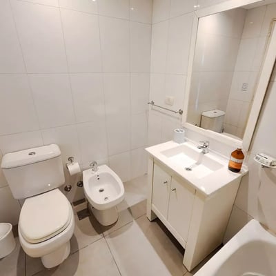 Long-Term 2-Room Apartment with Pool and Security in Buenos Aires, Argentina, Palermo