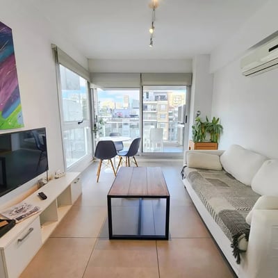 Long-Term 2-Room Apartment with Pool and Security in Buenos Aires, Argentina, Palermo