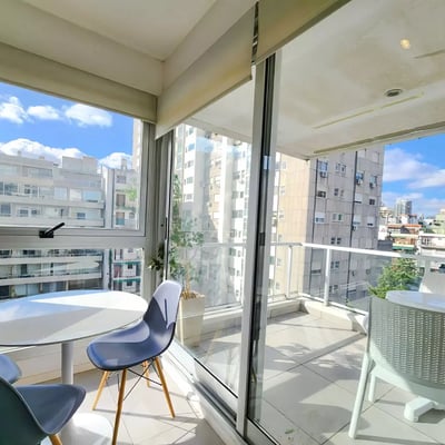 Long-Term 2-Room Apartment with Pool and Security in Buenos Aires, Argentina, Palermo