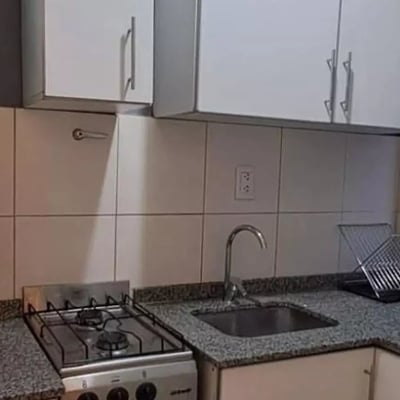 Alquiler a largo plazo de 2 ambientes amoblado en Buenos Aires, Argentina, Recoleta