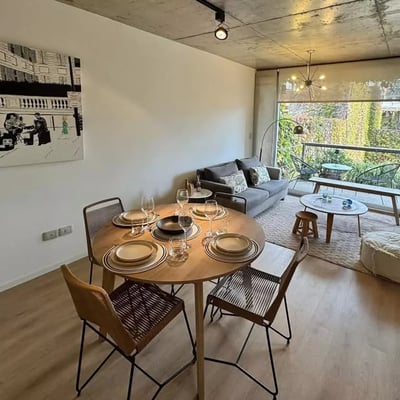 Langzeitmiete – 3-Zimmer-Wohnung mit Balkon und Pool in Buenos Aires, Argentinien, Palermo